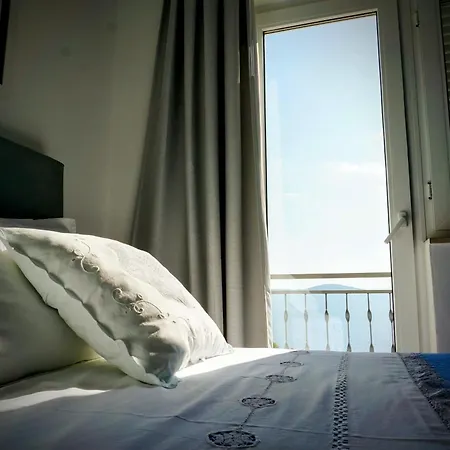 T&m * Vinišće